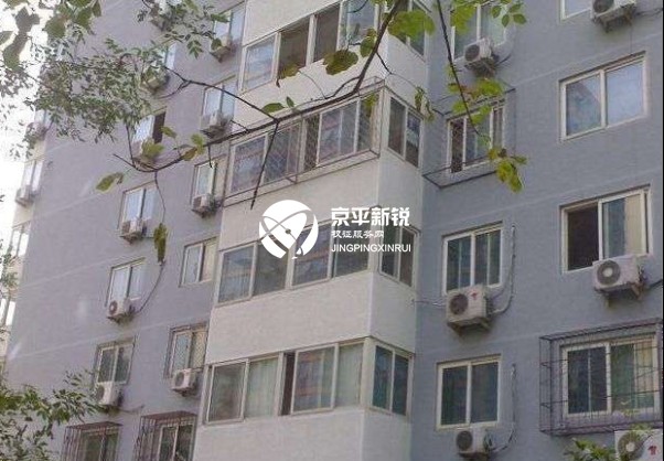 青年湖东里